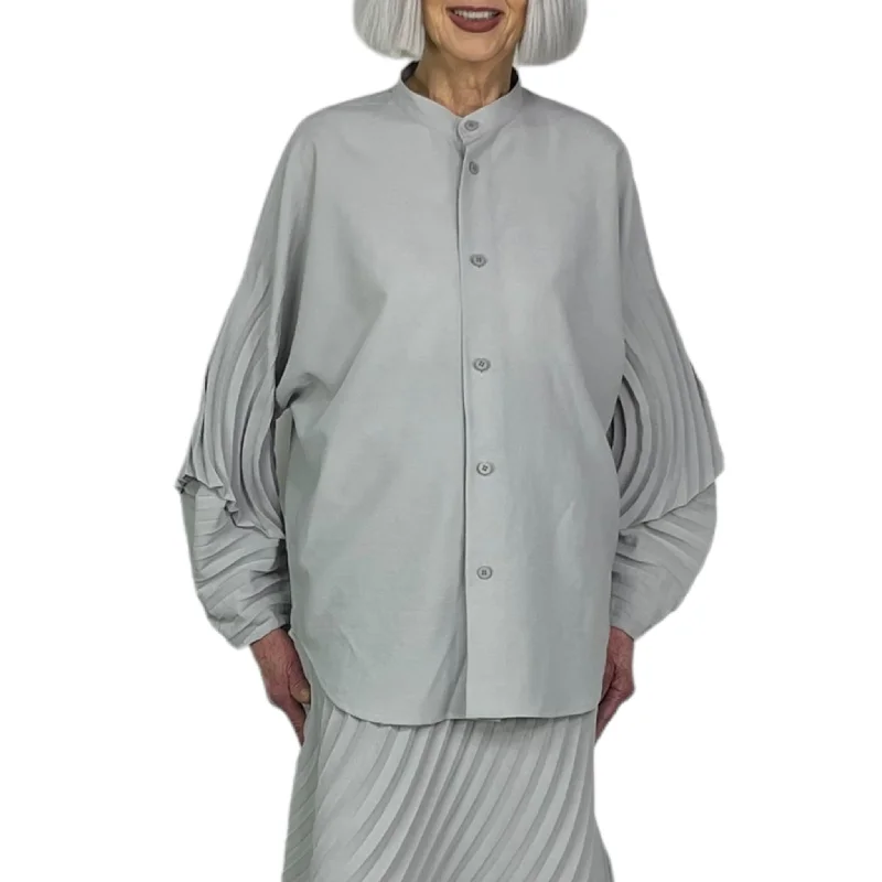 RESONANT PLEATS SHIRT Fashionable Button-Front Short Sleeve