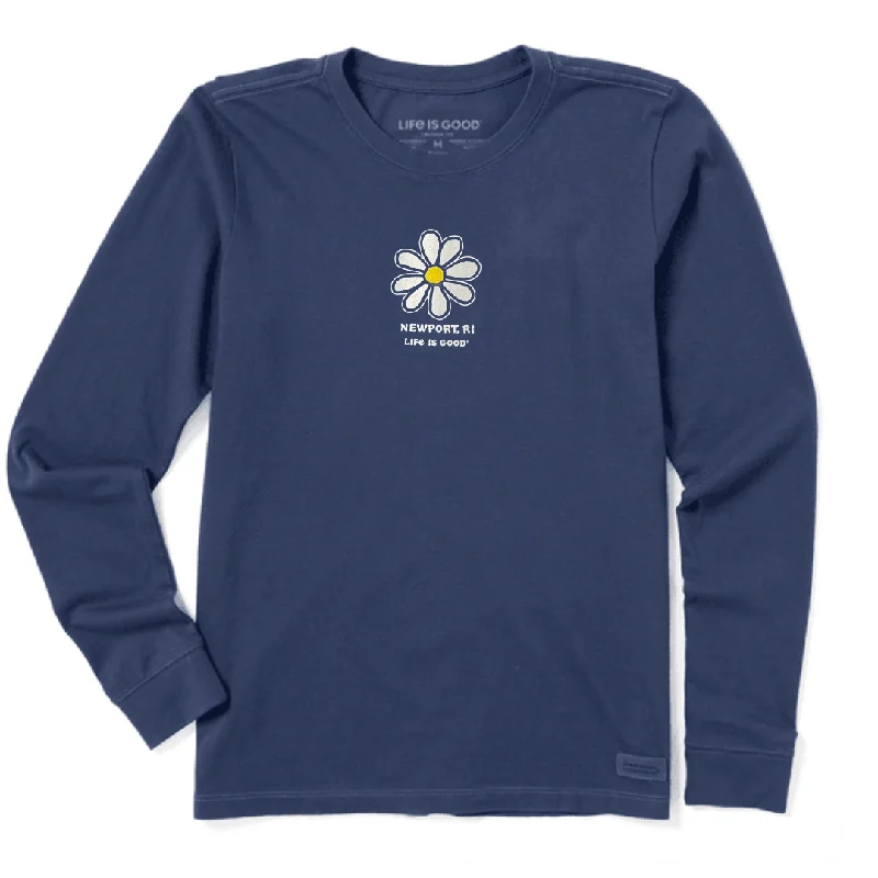 Life is Good. Women's Daisy Newport Long Sleeve Crusher Tee, Darkest Blue Fleece Nylon Spandex