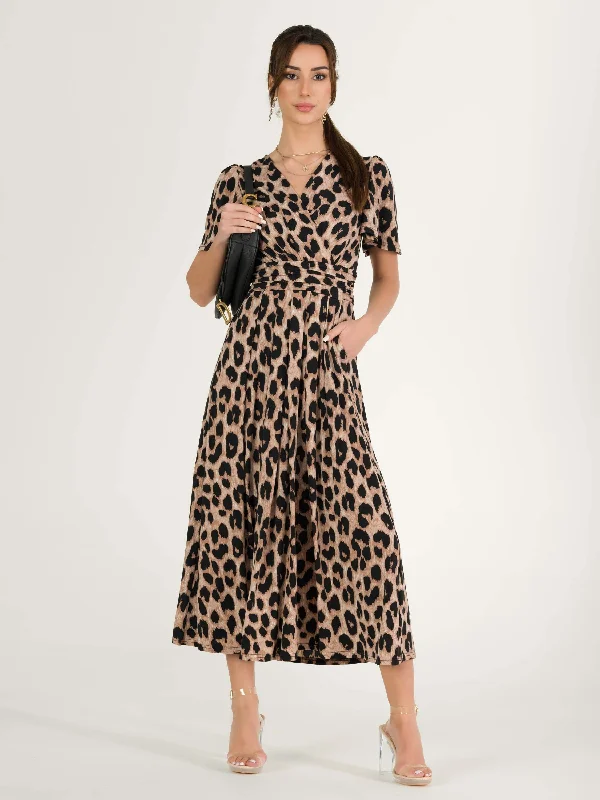 Quaya Animal Print Jersey Maxi Dress, Pink Animal Stylish Button-Up Maxi Dress