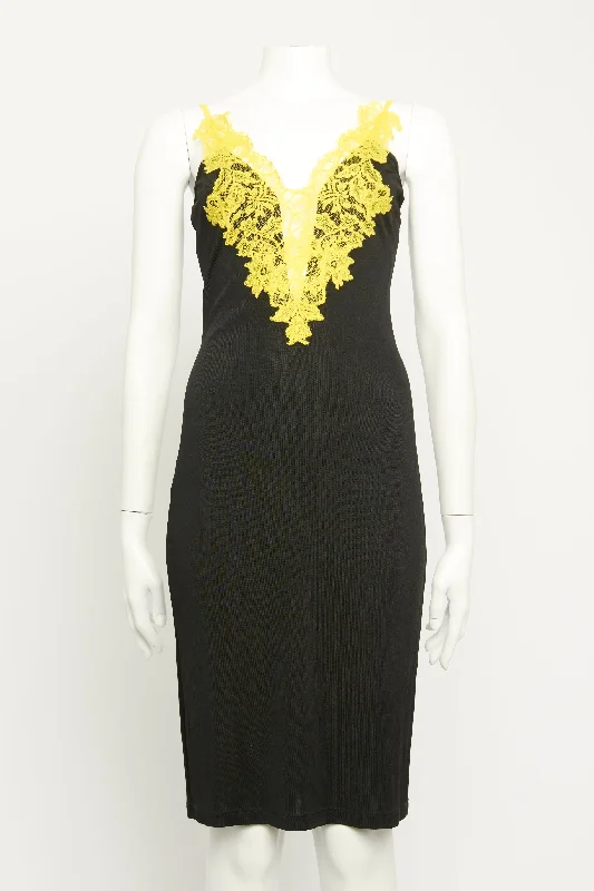 Black Viscose Preowned V-Neck Lace Embroidered Midi Dress Elegant Maxi-Midi Hybrid Dress Black Viscose Preowned V-Neck Lace Embroidered Midi Dress Elegant Maxi-Midi Hybrid Dress
