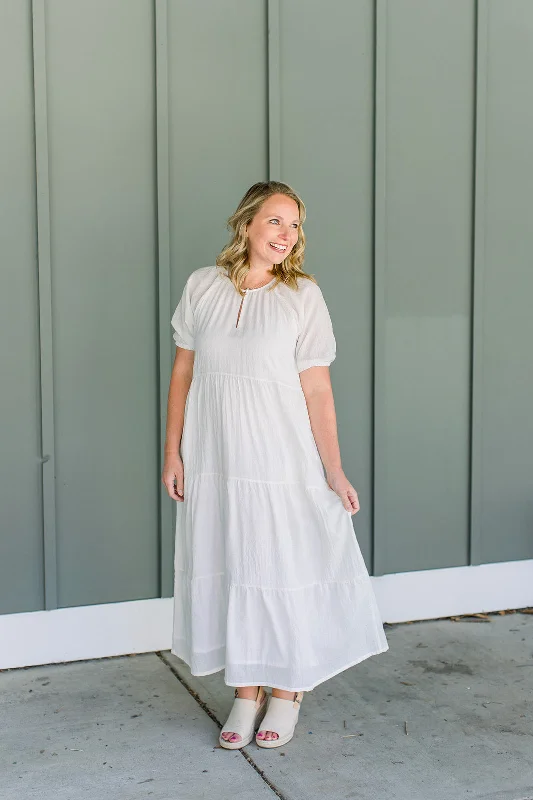 Short Sleeve Woven Midi Dress Trendy Square Neck Midi Dress
