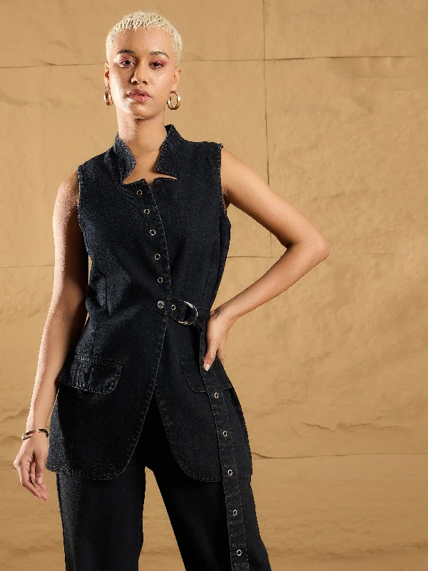 Women Black Wash Denim Eyelet Sleeveless Jacket Stand-Up Collar Roll-Neck Collar Turtle Neck