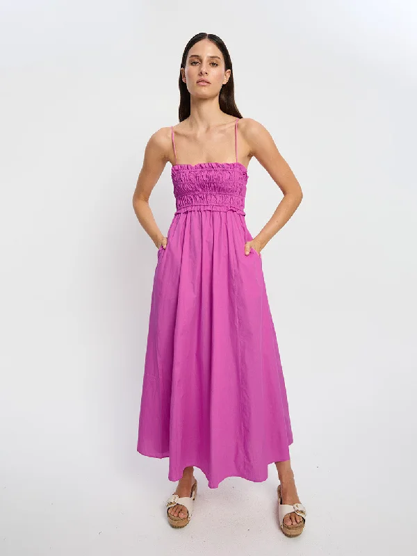 Oasis Maxi Dress - Magenta Stylish Long Sleeve Maxi Dress