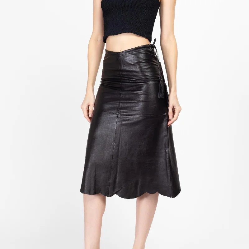 XS 90s Black Leather Scalloped Hem Midi Skirt athletic skirt fit